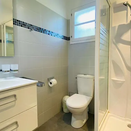 Superbe De Plain Pied Avec Jardin Clos Et Piscine 르보아플라주앙르