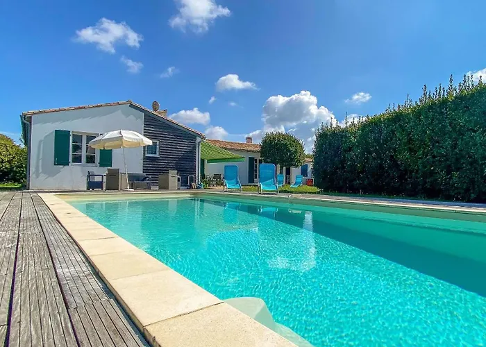 Superbe De Plain Pied Avec Jardin Clos Et Piscine * Le Bois-Plage-en-Ré